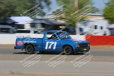 media/Oct-02-2022-24 Hours of Lemons (Sun) [[cb81b089e1]]/1020am (Front Straight)/